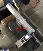 寧波某客戶(hù)為合金鋼螺栓和鑲件，風(fēng)力發(fā)電葉片襯套定制的專(zhuān)用噴砂